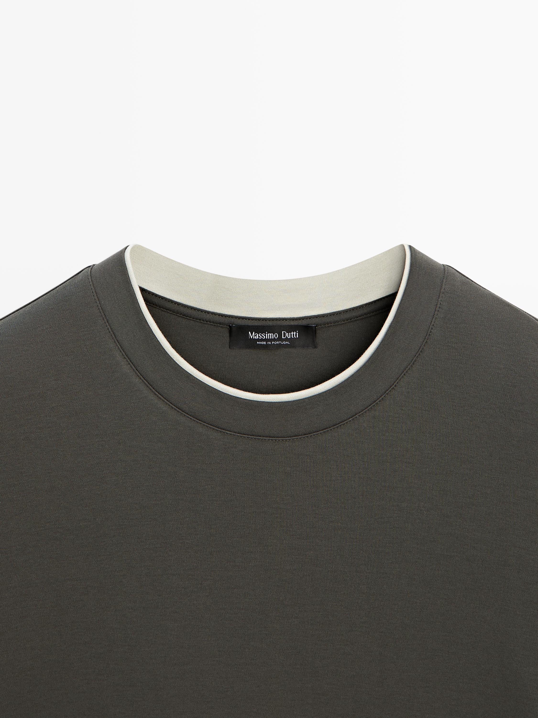 100% cotton T-shirt with contrast neckline